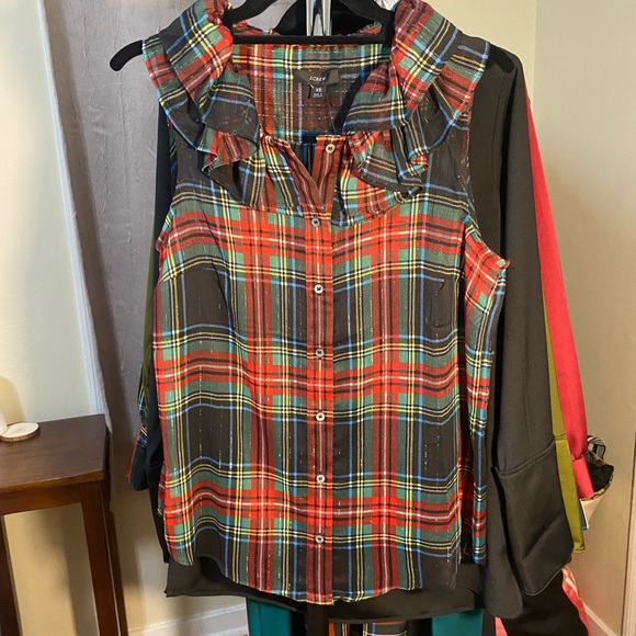 J Crew Sleeveless Ruffle-Collar Top in Black Stewart Tartan - Picture 8 of 8